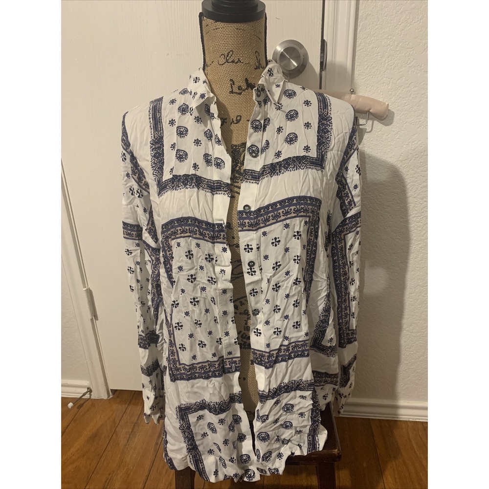 Free People XS Woman's Blouse Collared Paisley Pattern EUC